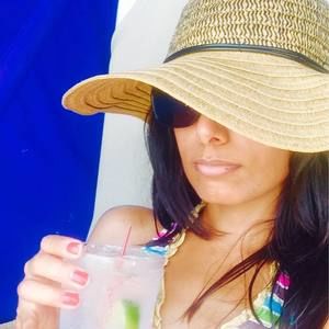 Meet your Posher, Sanjana